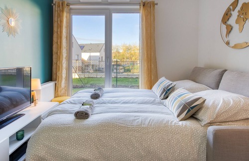 Coupvray Apartment | Charming studio w/ garden and parking, 5 min to Disneyland Paris - Welkeys