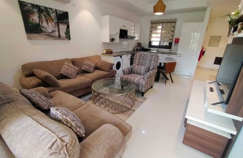 Salalah Apartment | Charming Studio with Garden Terrace