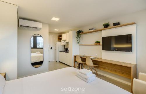 Rio Branco Apartment | Charming studio with pool in POA GRB0917