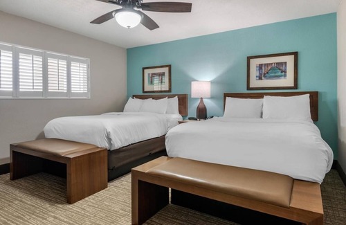 Jekyll Island Hotel | Charming Suite Steps from Beach – Perfect for Families | Parking, Onsite Pool