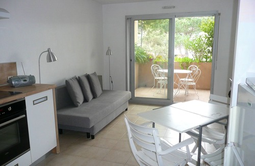 Plaine de la Brague Apartment | Charming, sunny, comfortable, 2 rooms Antibes, very close to the sea ON FOOT