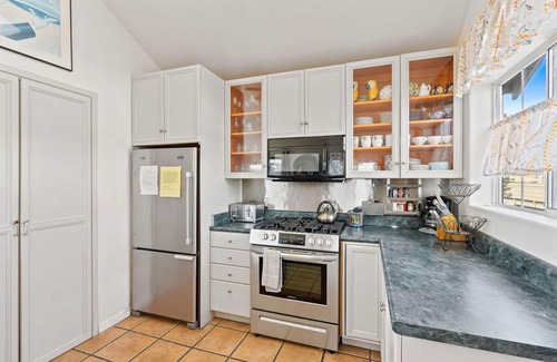 Aptos House | Charming, Sunny Home!