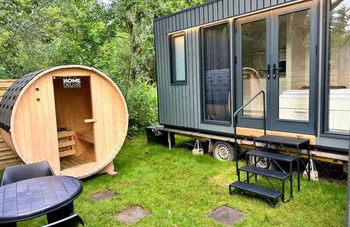 Kloster Lehnin House | Charming tiny house by the lake with outdoor sauna