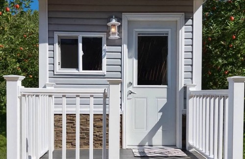 Stevens Point House | Charming Tiny House in Stevens Point