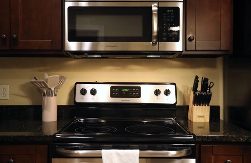 Oxford House | Charming Townhome - Brighton Villa