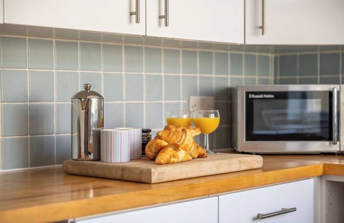 Salcombe House | Charming Townhouse in Central Salcombe – Pet Friendly & Parking Included