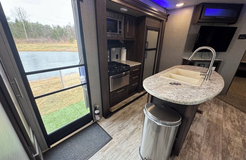 Shaftsburg House | Charming Trailer- “Haven on wheels” in Williamston