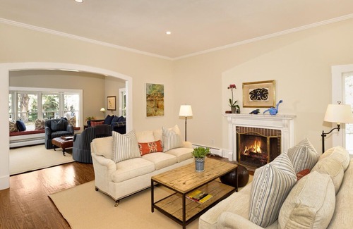 West End House | Charming Triangle Park Home - West End - Perfect Location for Summer & Winter!
