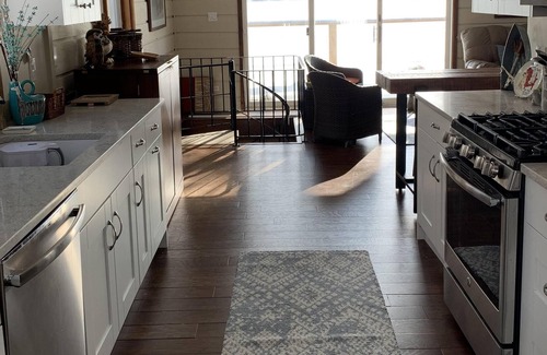 Twin Lakes House | Charming Twin Lakes Home on Lake Elizabeth