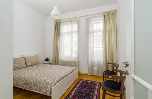 Cihangir Apartment | Charming two bedroom spacious 120sq m