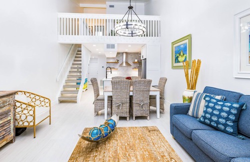Captiva Apartment | Charming Two Bedroom Villa Steps to Sunset Beach – Perfect Family Escape