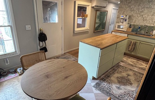 Brandon Cottage | Charming Updated Cottage