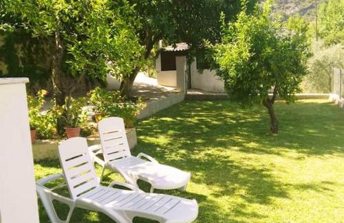 Benamahoma Villa | Charming Villa in Benamahoma + Pool