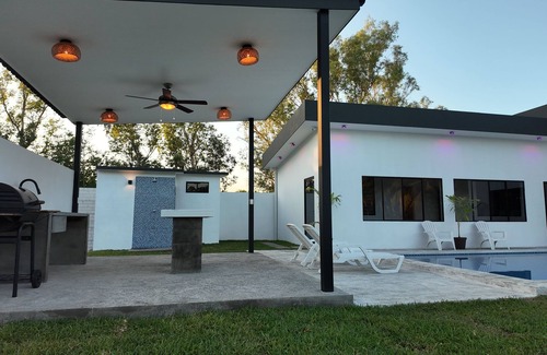 La Herradura Villa | Charming villa, luxury Home, WiFi, AC, fully equipped. Welcome to la Paz