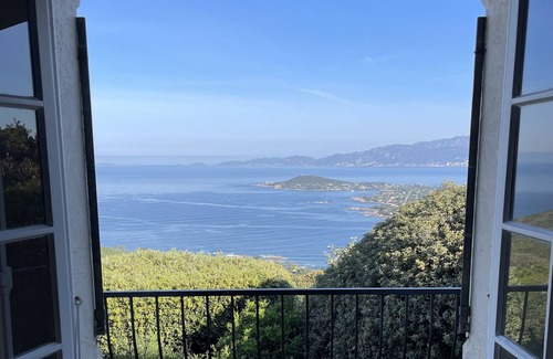 Pietrosella Villa | Charming Villa & Piscine above the Ruppione Beach: outstanding sea/sunset view