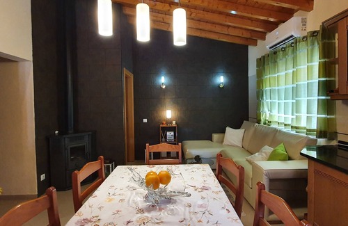 Corte Vidreiro Villa | Charming villa with a private pool and gardens, nestled in a beautiful valley.