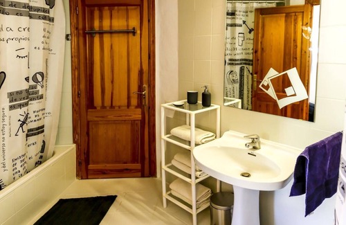 Casas de Torrat Ski Chalet | Charming villa with private pool 3 minutes from the beaches