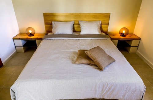 Casas de Torrat Ski Chalet | Charming villa with private pool 3 minutes from the beaches