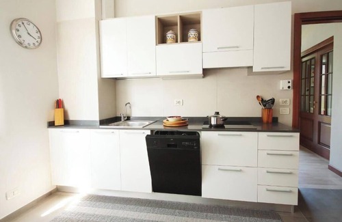 Salo Villa | Charming villa with private garden and AC in Salo', few steps away from the lake