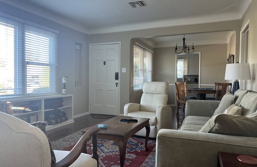 Valley Glen House | Charming, Well Appointed Suburban Bungalow with Grassy Yard