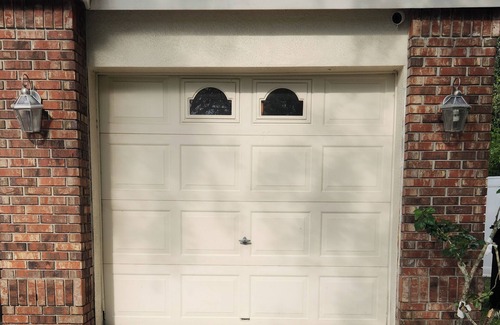 East County Civic Group House | Charming Wheel-Chair Accessible 3-bedroom Pool home in lovely Valrico