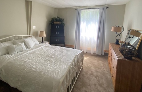 Center Moriches House | Charming Windmill House