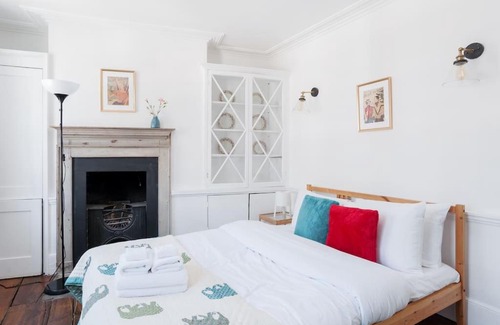 Spitalfields Apartment | Charming3Bed House w/Terrace nr Liverpool St