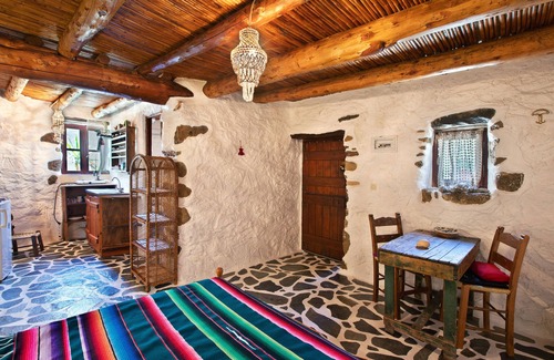 Makry Gialos Cottage | "Charoupia" 300years old cottage "Natura cottages" with sea view shared garden