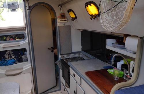 Mambucaba Boat Rental | Charter com Pernoite no Veleiro Moana