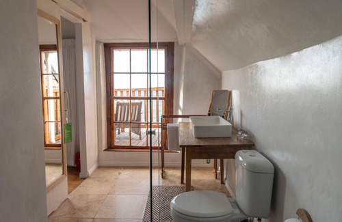 Kalk Bay House | Chartfield Guesthouse