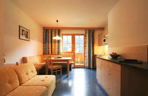 Mathon Apartment | Chasa Monthani