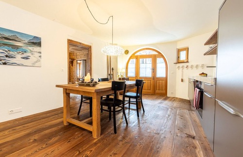 Engadin Scoul Apartment | Chasa Punt 43: Romantic hideaway in the historic village centre of Scuol