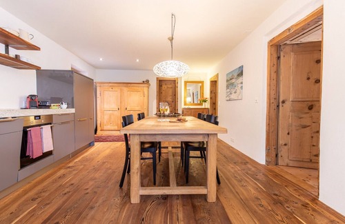 Engadin Scoul Apartment | Chasa Punt 43: Romantic hideaway in the historic village centre of Scuol