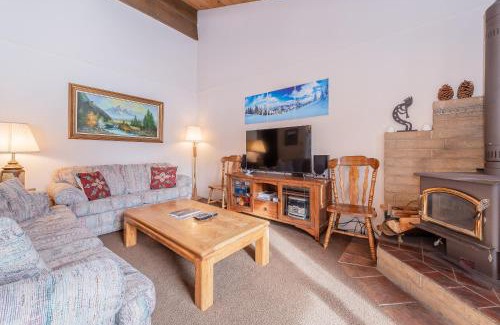 Mammoth Lakes House | Chateau Blanc #13