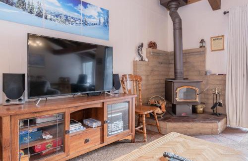 Mammoth Lakes House | Chateau Blanc #13