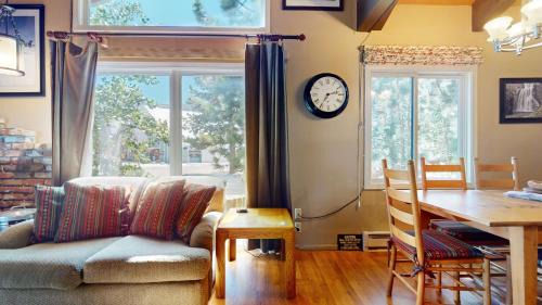 Mammoth Lakes Apartment | Chateau Blanc #25 Condo
