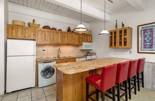 Aspen House | Chateau Chaumont Unit 19, Spacious Top-Floor Condo with Great Location