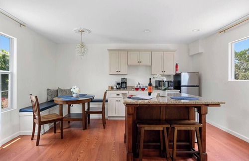 New Braunfels Villa | Chateau-Cochin, 2 private bedrooms & Pool