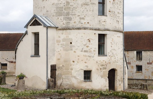 Wy-dit-Joli-Village House | Chateau D'hazeville