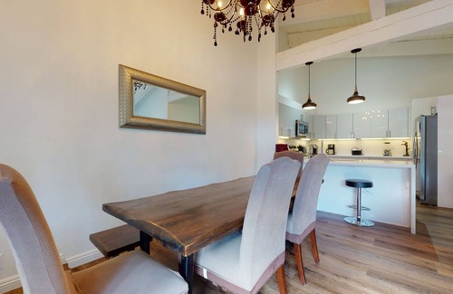 Mammoth Lakes Condo | Chateau de Montagne 6 Pet-Friendly and Remodeled, On Shuttle Route by RedAwning