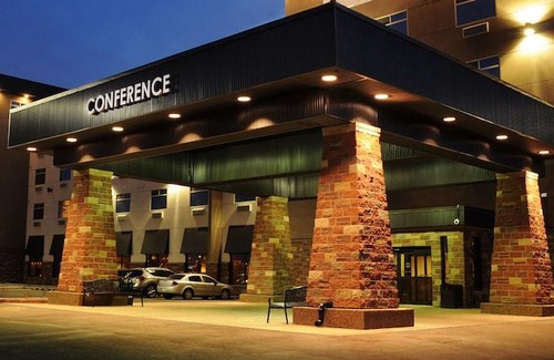 Northwest Edmonton Hotel | Chateau Nova Yellowhead