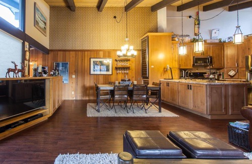 Mammoth Lakes House | Chateau Sans Nom #17