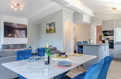 Longnor Ski Chalet | Chatsworth Superior Pet Friendly