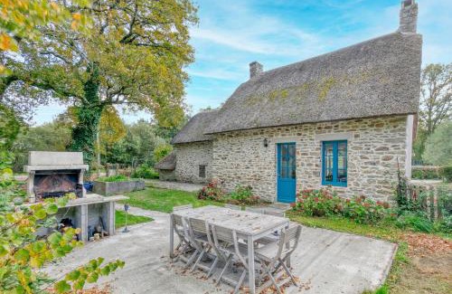 Saint-Lyphard House | Chaumière De La Butte