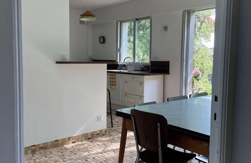 Chavot-Courcourt House | Chavot la Bulle - Modernist-inspired architect-designed house from the 70s