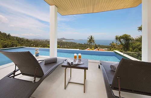 Chaweng City Center Villa | Chaweng noi villa Snow Wave 3-BR with private pool