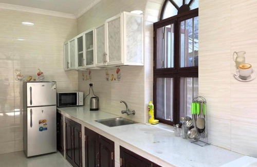 Stone Town Apartment | chchi homes
