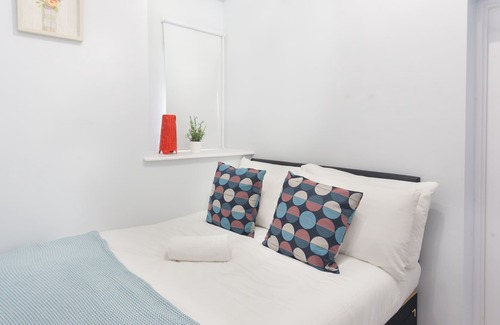 King's Cross Apartment | cheap entire flat - eurostar - kings cross 8