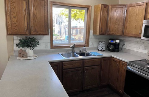 Sioux Falls House | Cheerful 4-Bedroom with Garage