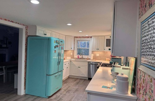 Wake Forest House | Cheerful cottage by Falls Lake, located between Raleigh, Durham, and Wake Forest